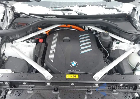 2022 BMW X5 Phev xDrive45E from USA, damaged, VIN 5UXTA6C06N9L56754